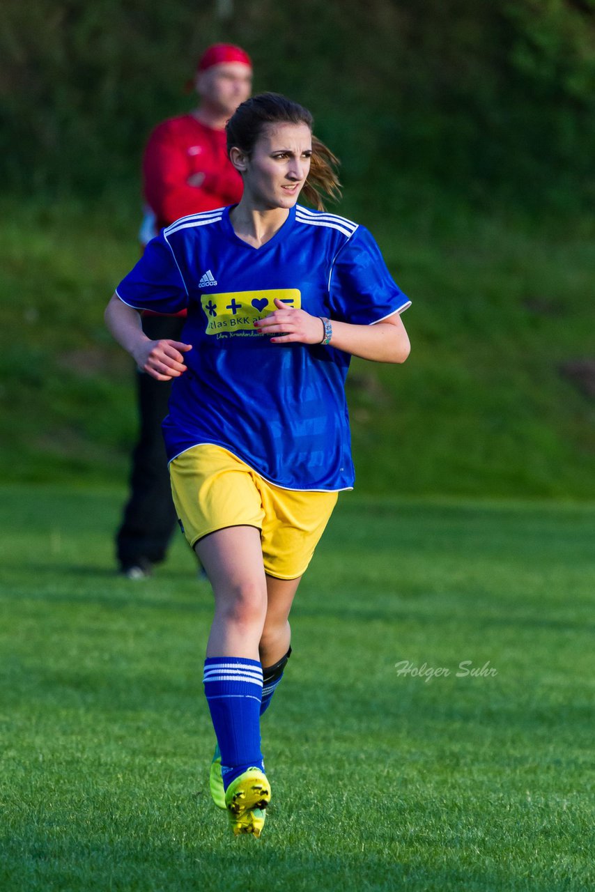 Bild 110 - B-Juniorinnen TSV Gnutz o.W. - SV Wahlstedt : Ergebnis: 1:1